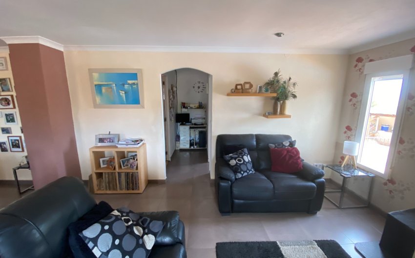 Resale - Villa -
Sax