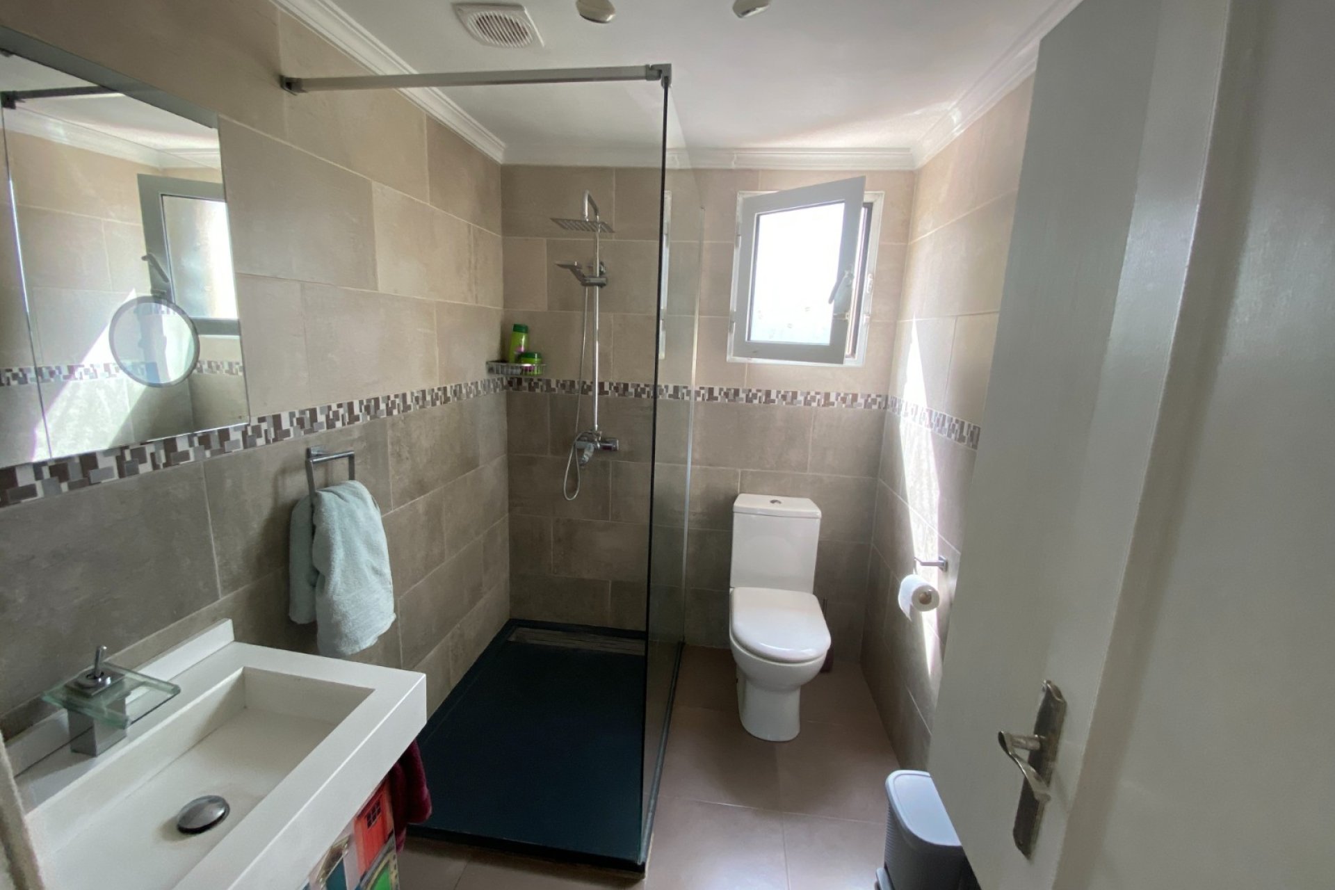 Resale - Villa -
Sax