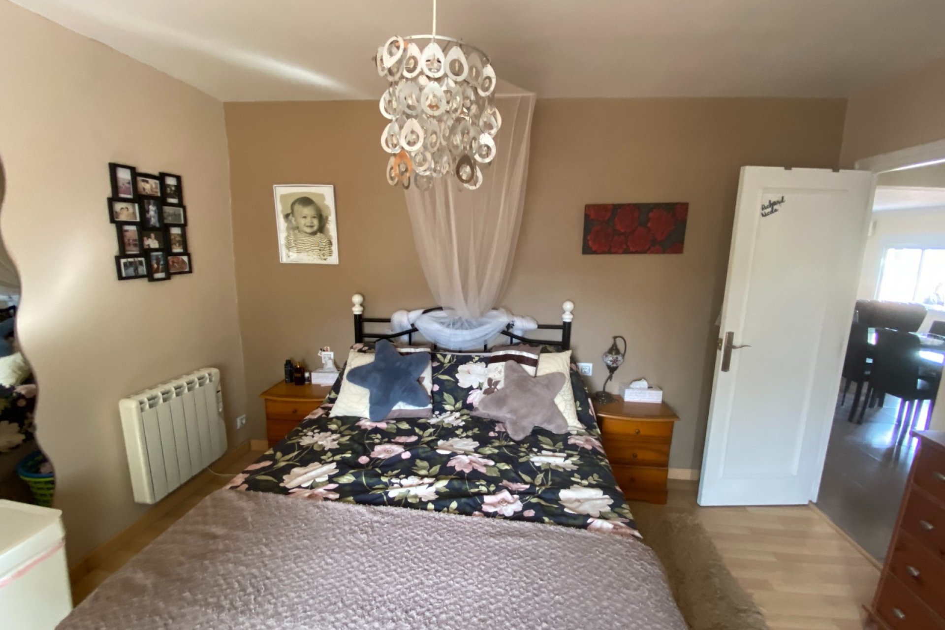 Resale - Villa -
Sax