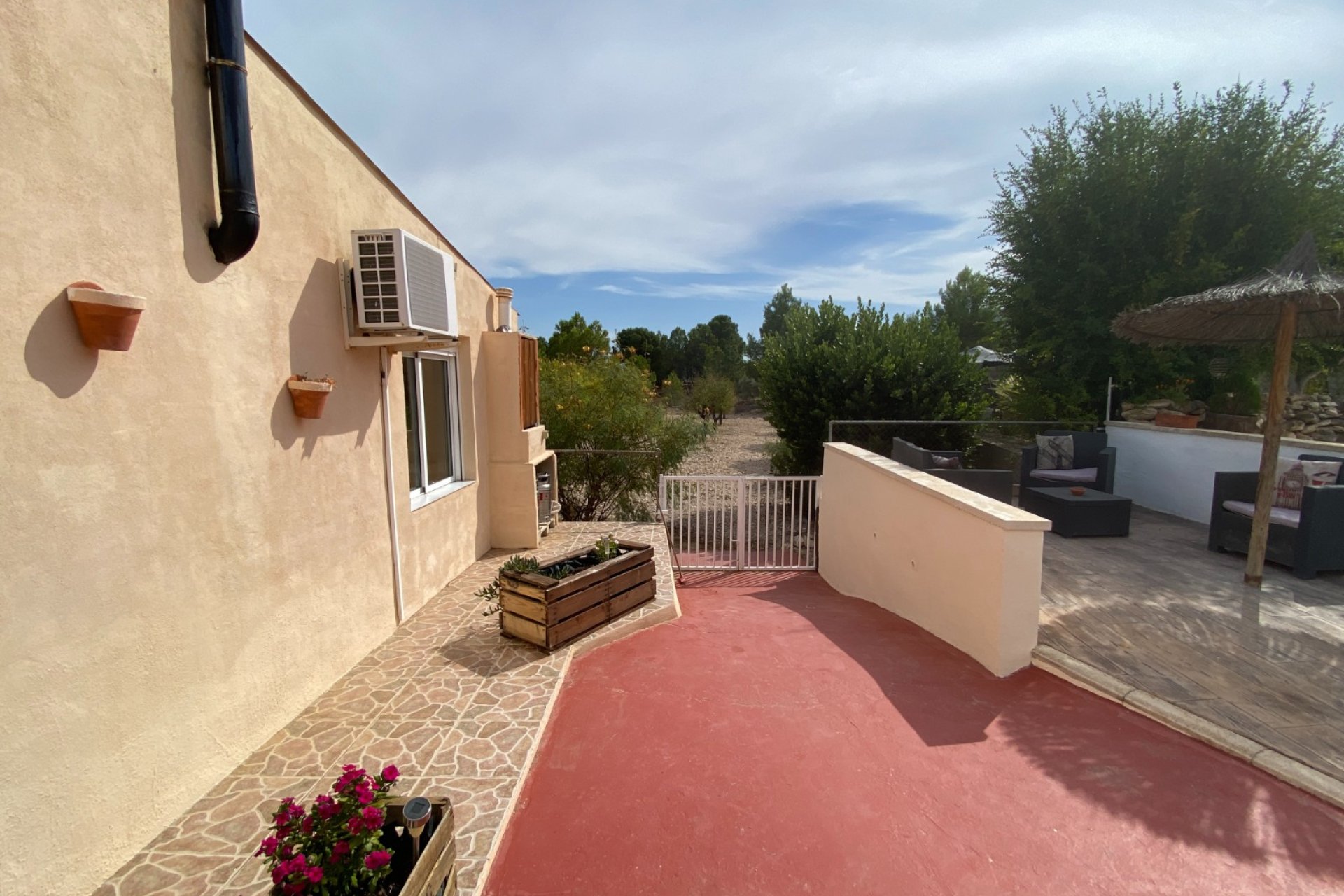 Resale - Villa -
Sax