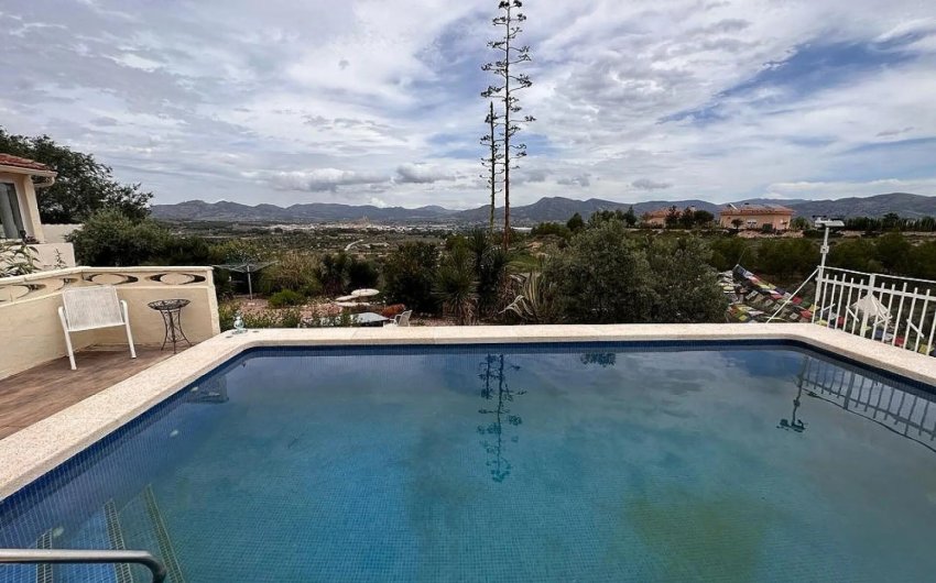 Resale - Villa -
Sax