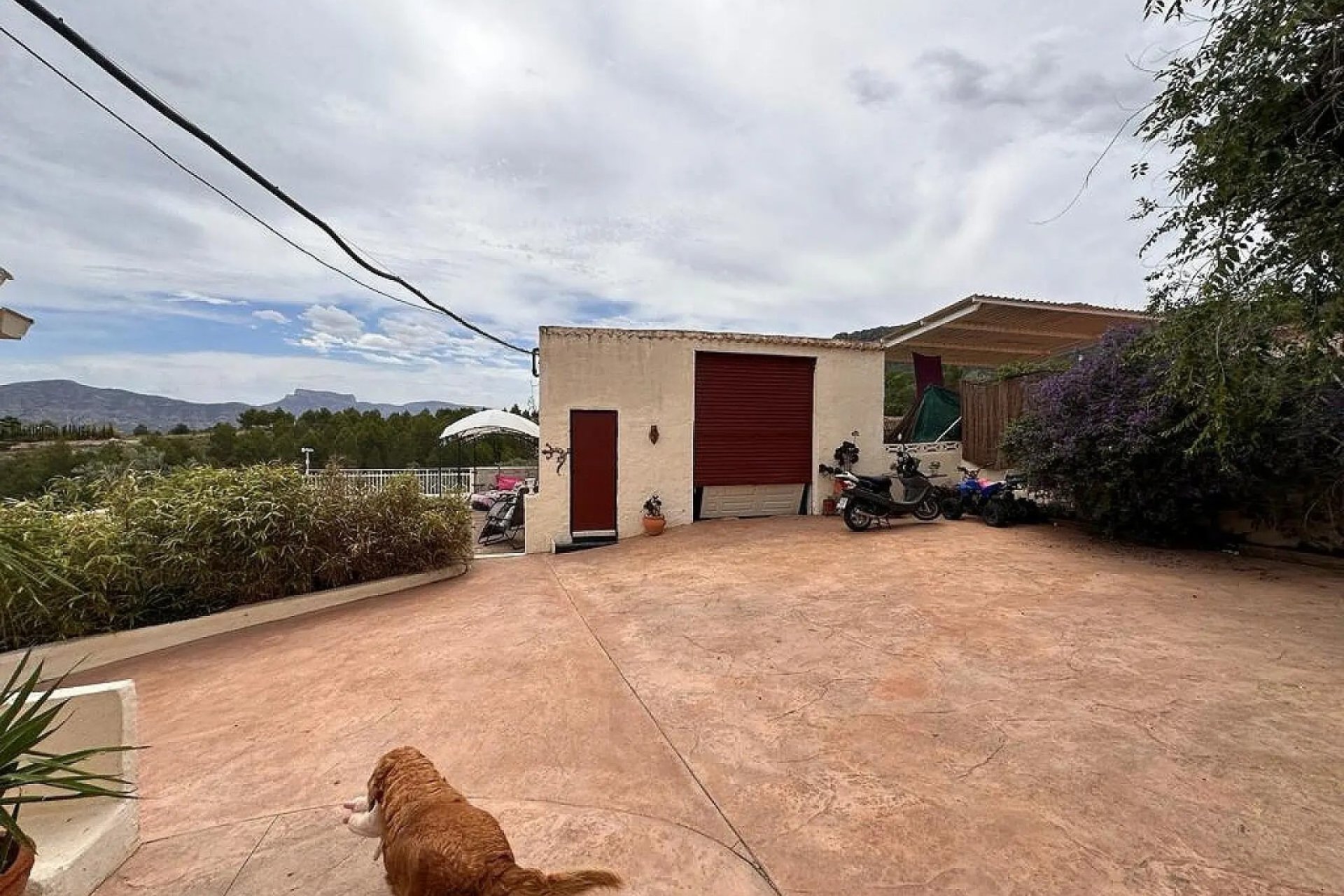 Resale - Villa -
Sax