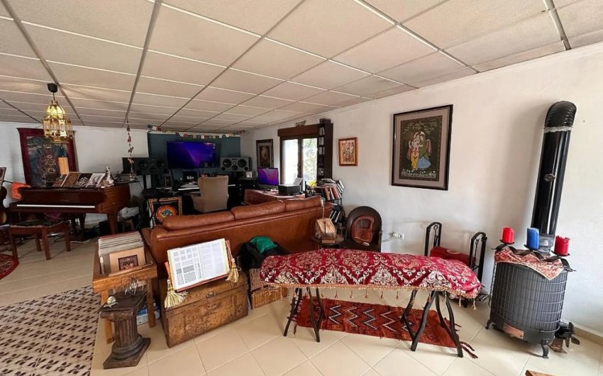 Resale - Villa -
Sax