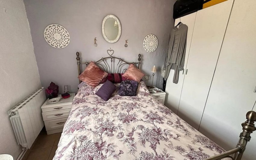 Resale - Villa -
Sax