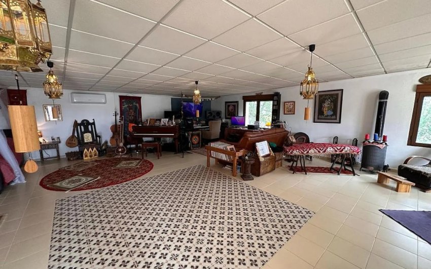 Resale - Villa -
Sax