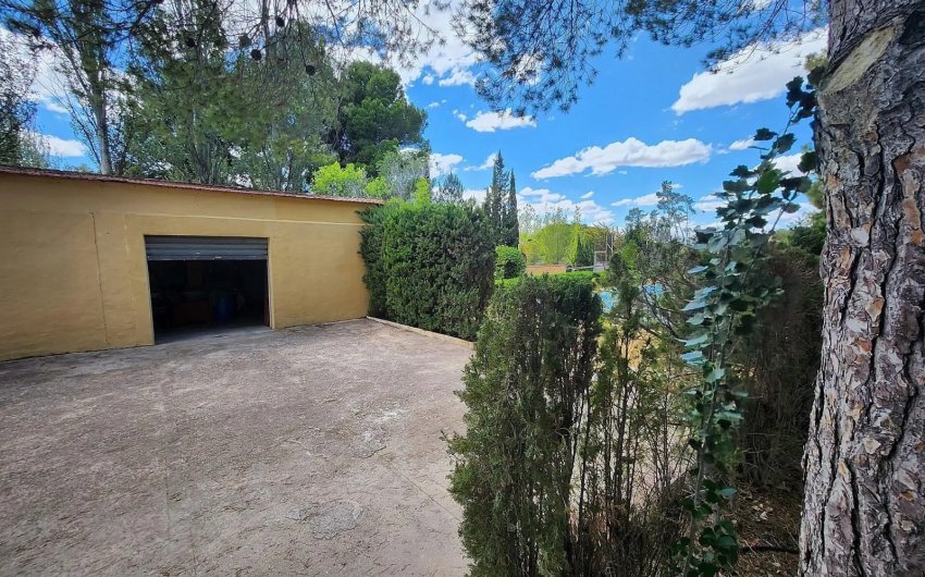 Resale - Villa -
Sax