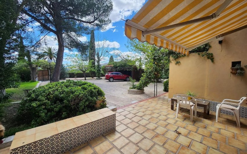 Resale - Villa -
Sax