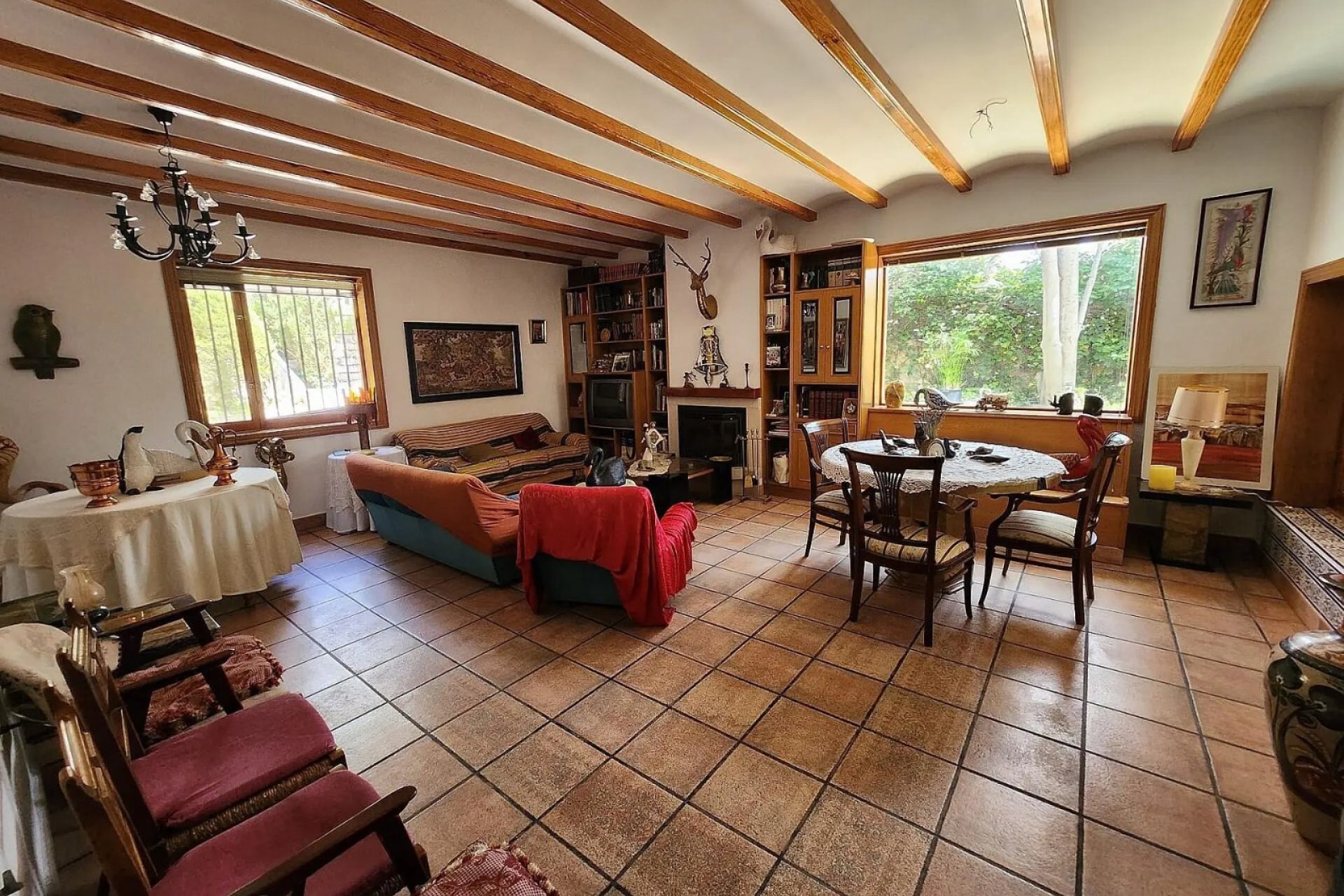 Resale - Villa -
Sax