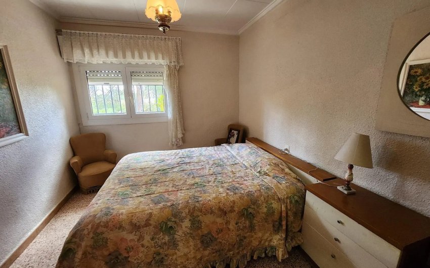 Resale - Villa -
Sax