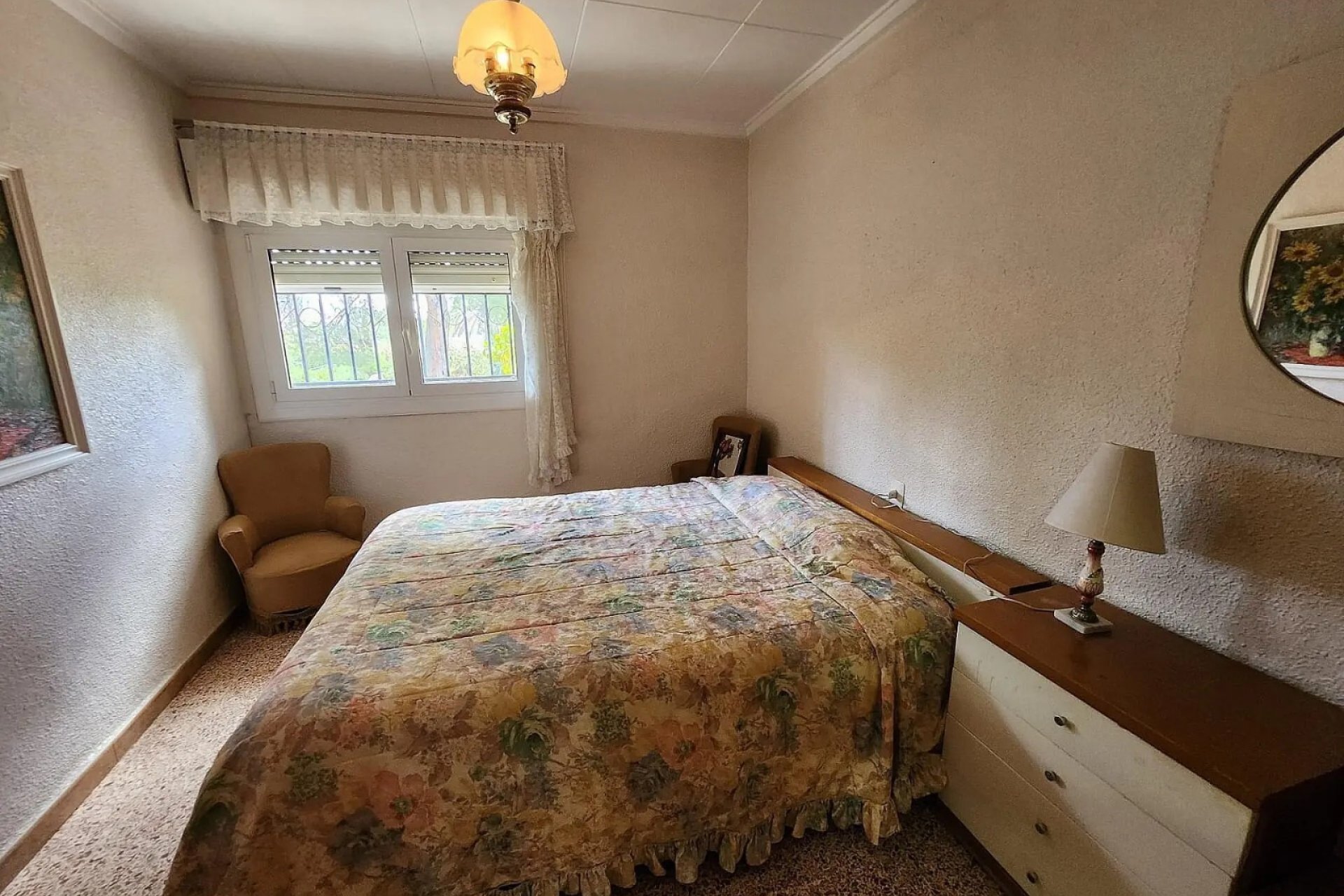 Resale - Villa -
Sax