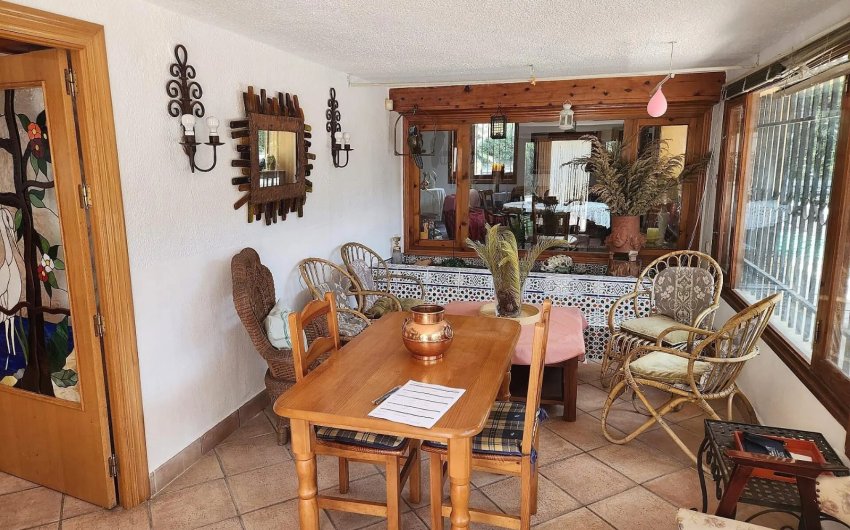 Resale - Villa -
Sax