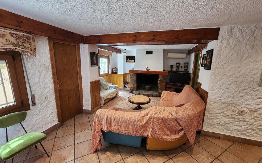 Resale - Villa -
Sax