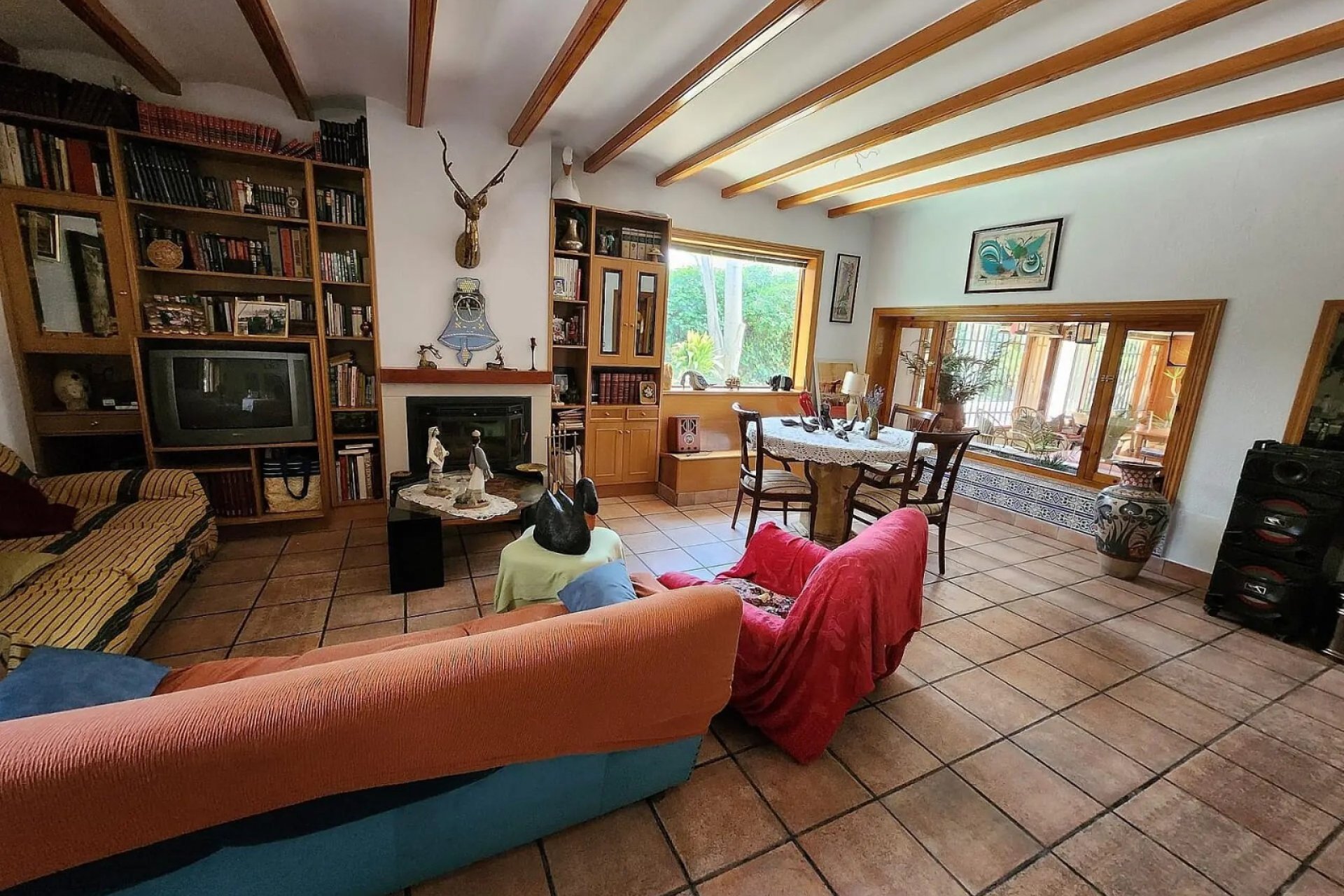 Resale - Villa -
Sax