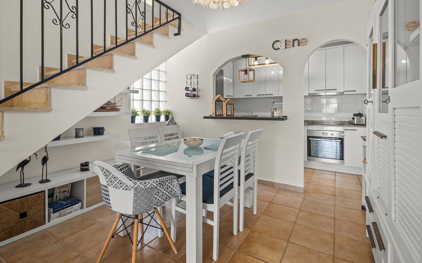 Resale - Villa -
Torre de la Horadada - Pueblo Latino