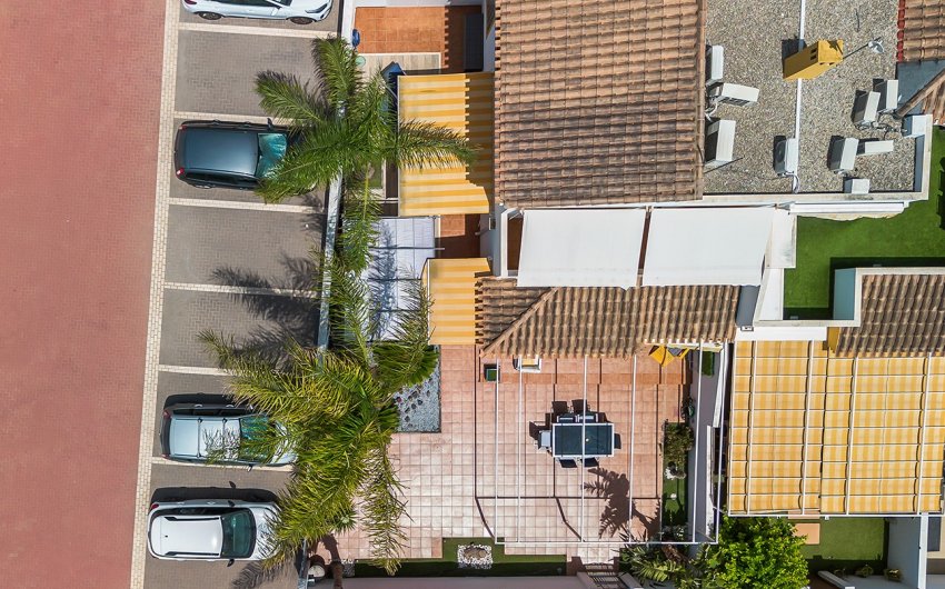 Resale - Villa -
Torre de la Horadada - Pueblo Latino