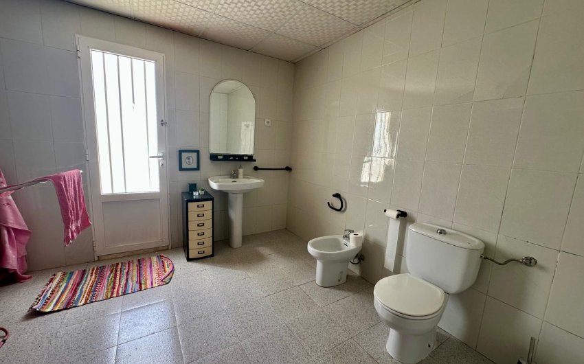 Resale - Villa -
Torre Del Rico - Inland