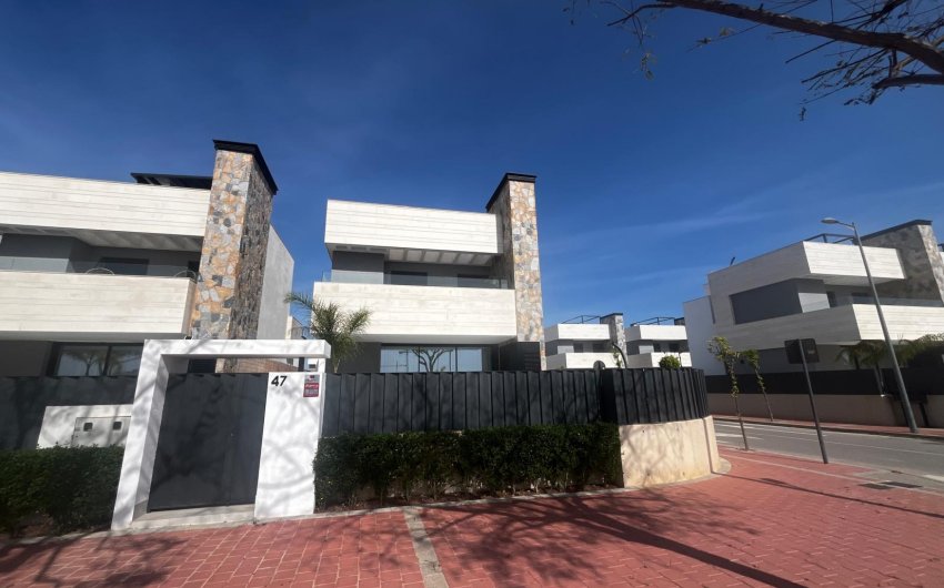 Resale - Villa -
Torre Pacheco - Inland