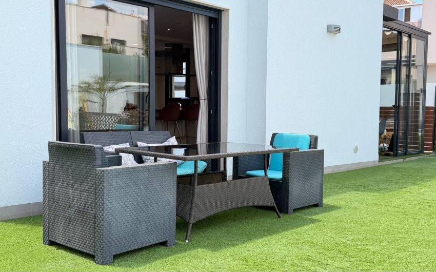 Resale - Villa -
Torrevieja - Aguas Nuevas