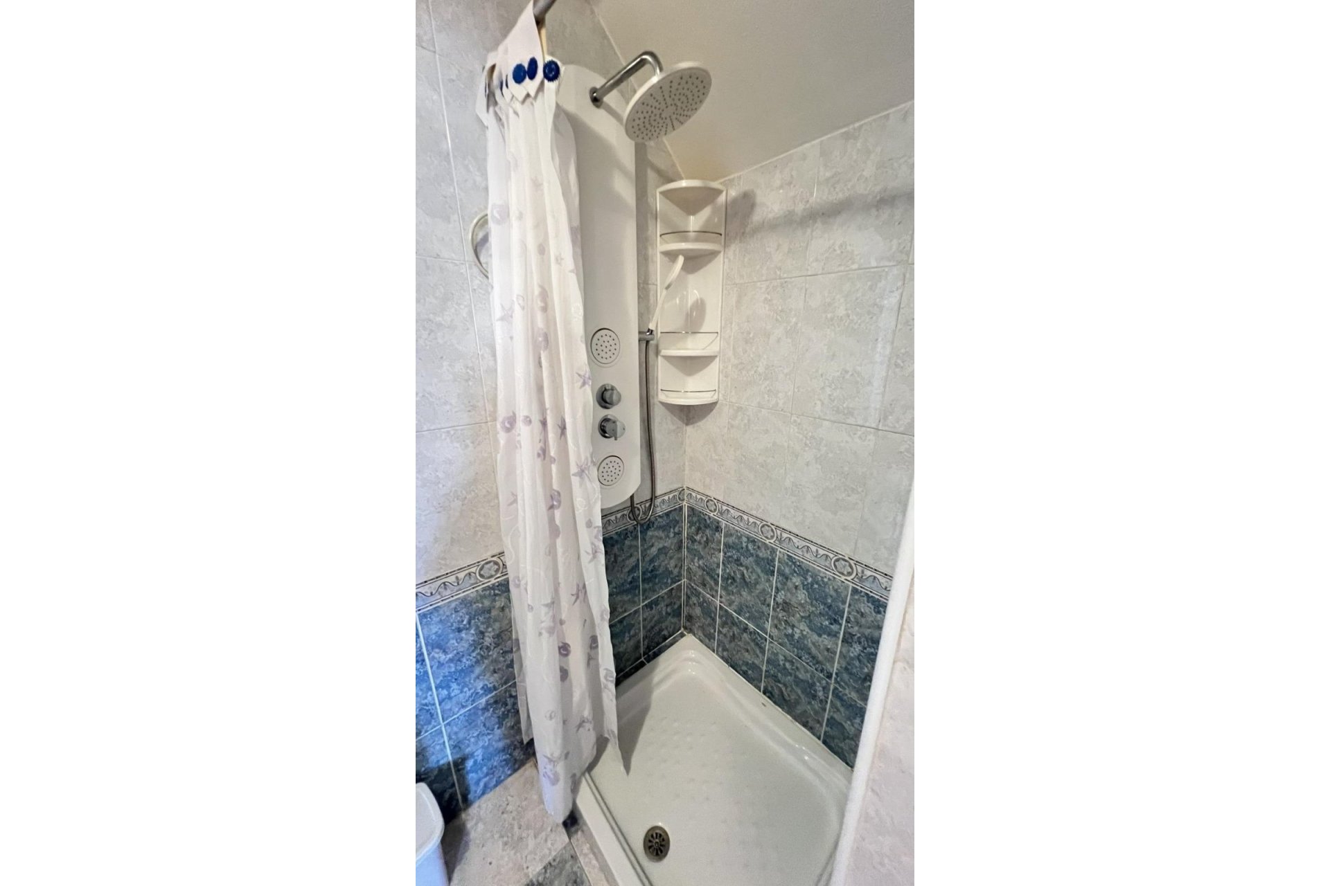 Resale - Villa -
Torrevieja - Aguas Nuevas