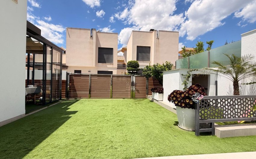 Resale - Villa -
Torrevieja - Aguas Nuevas