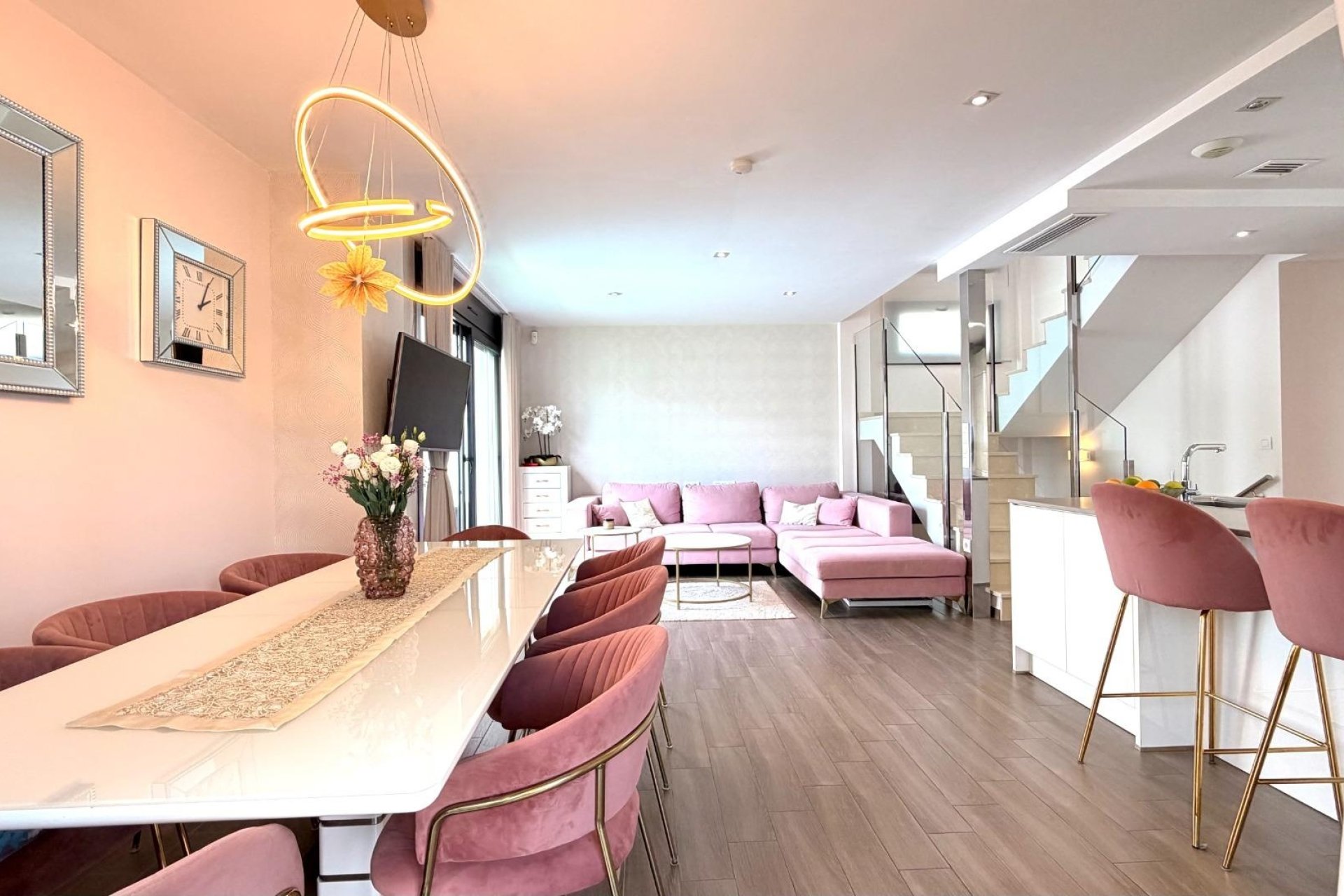 Resale - Villa -
Torrevieja - Aguas Nuevas