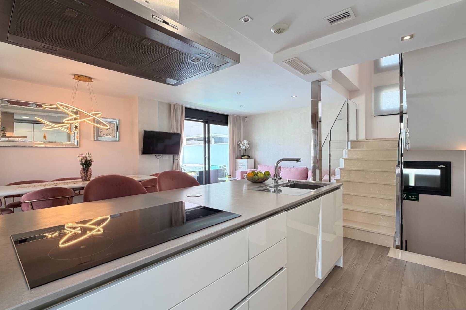Resale - Villa -
Torrevieja - Aguas Nuevas