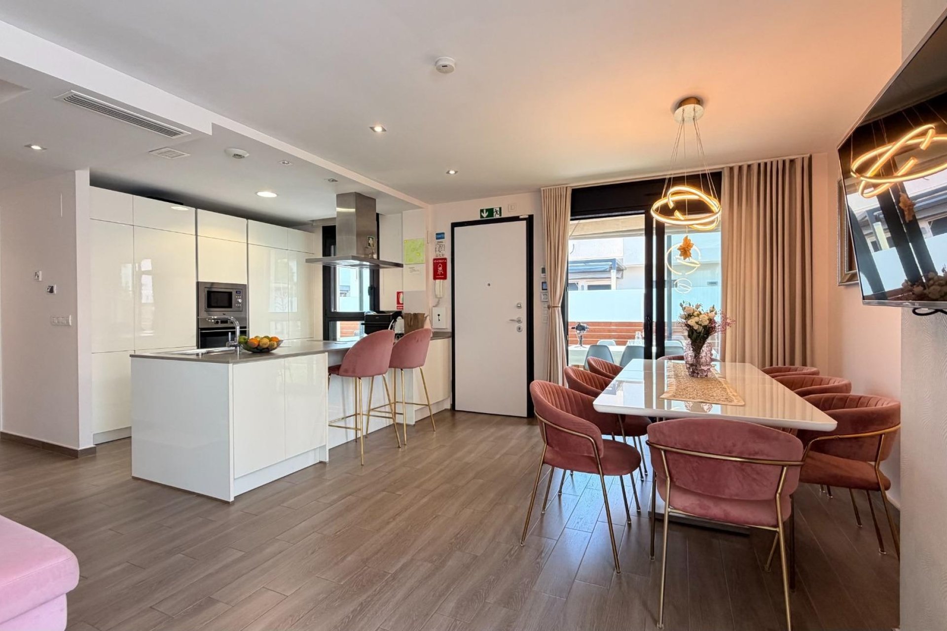 Resale - Villa -
Torrevieja - Aguas Nuevas