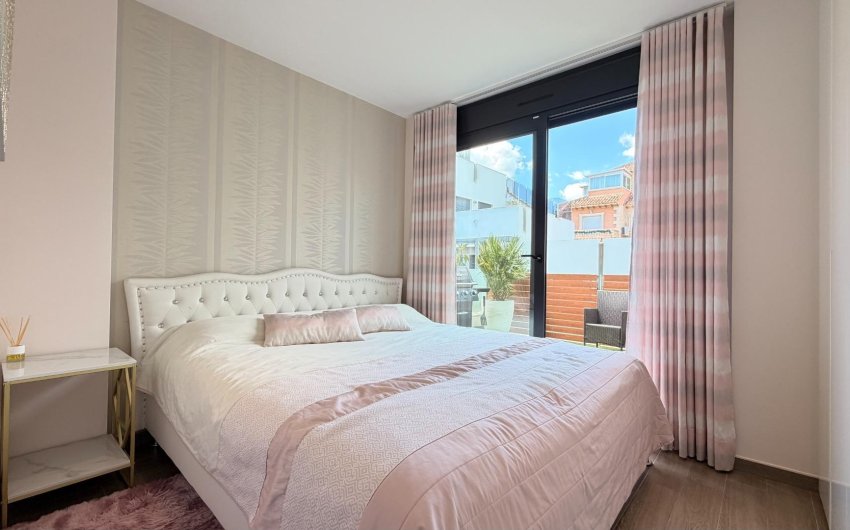 Resale - Villa -
Torrevieja - Aguas Nuevas
