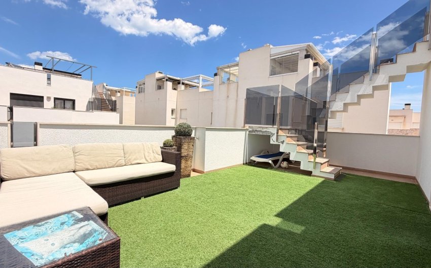 Resale - Villa -
Torrevieja - Aguas Nuevas
