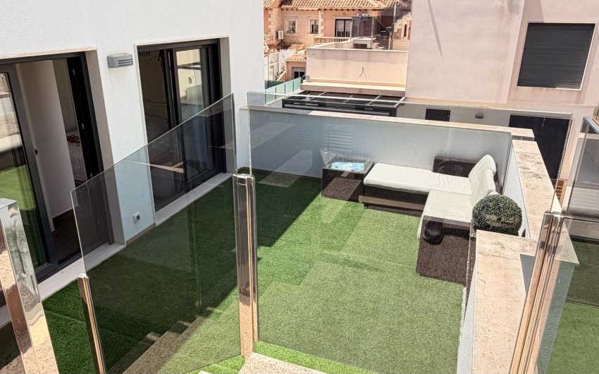 Resale - Villa -
Torrevieja - Aguas Nuevas