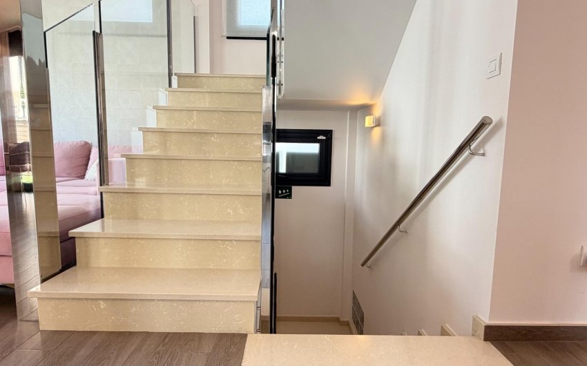 Resale - Villa -
Torrevieja - Aguas Nuevas