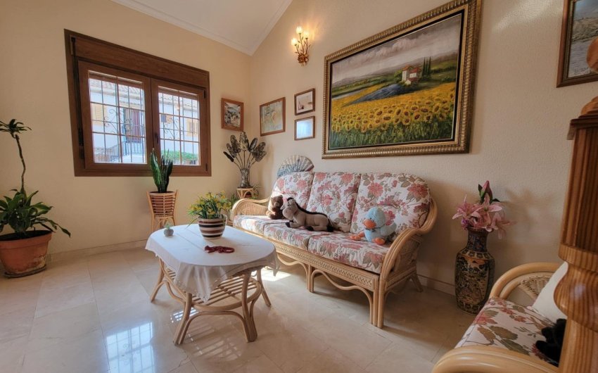 Resale - Villa -
Torrevieja - Aguas Nuevas