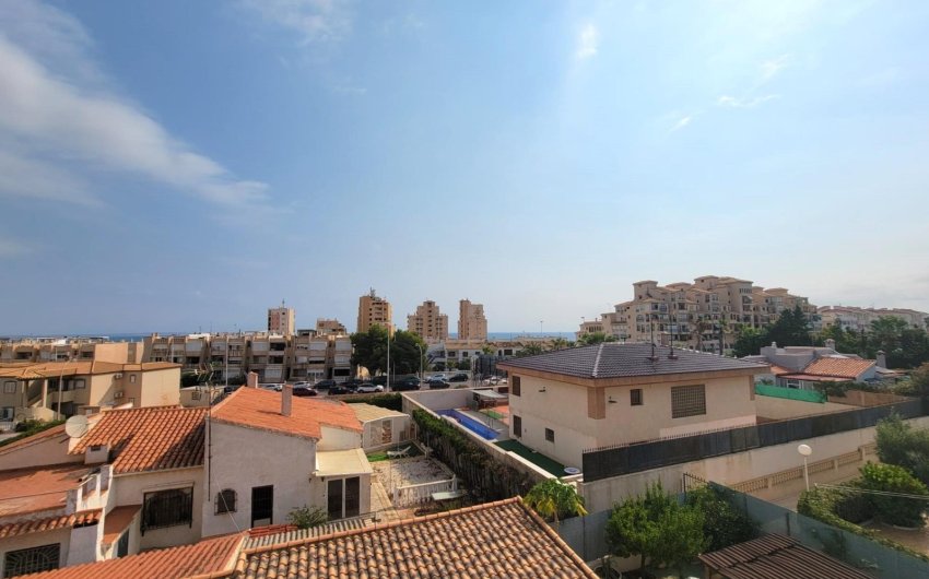 Resale - Villa -
Torrevieja - Aguas Nuevas