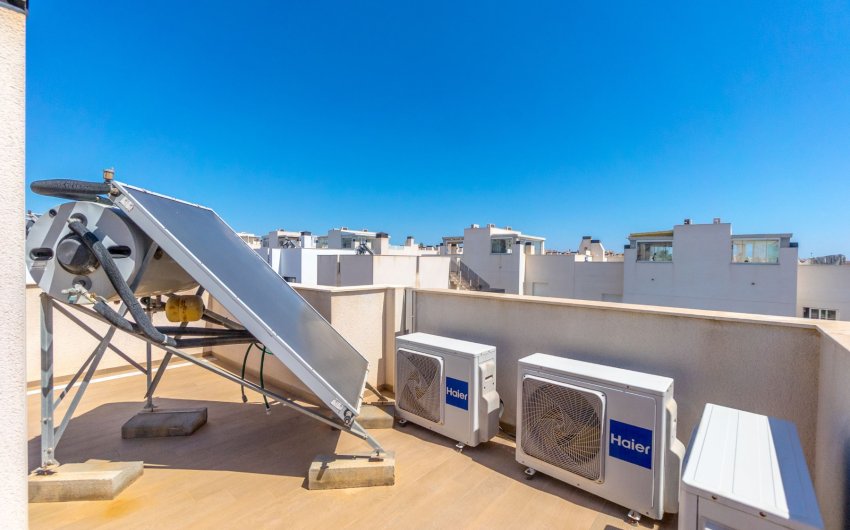 Resale - Villa -
Torrevieja - Aguas Nuevas