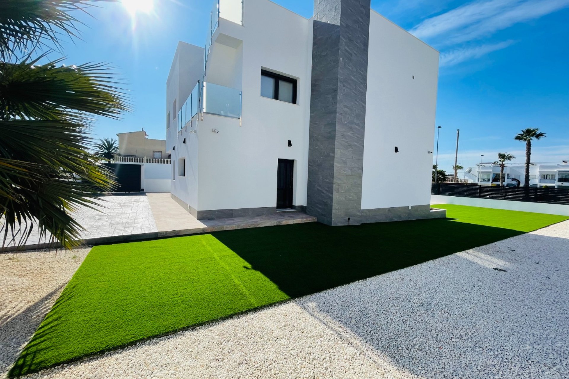 Resale - Villa -
Torrevieja - Aguas Nuevas