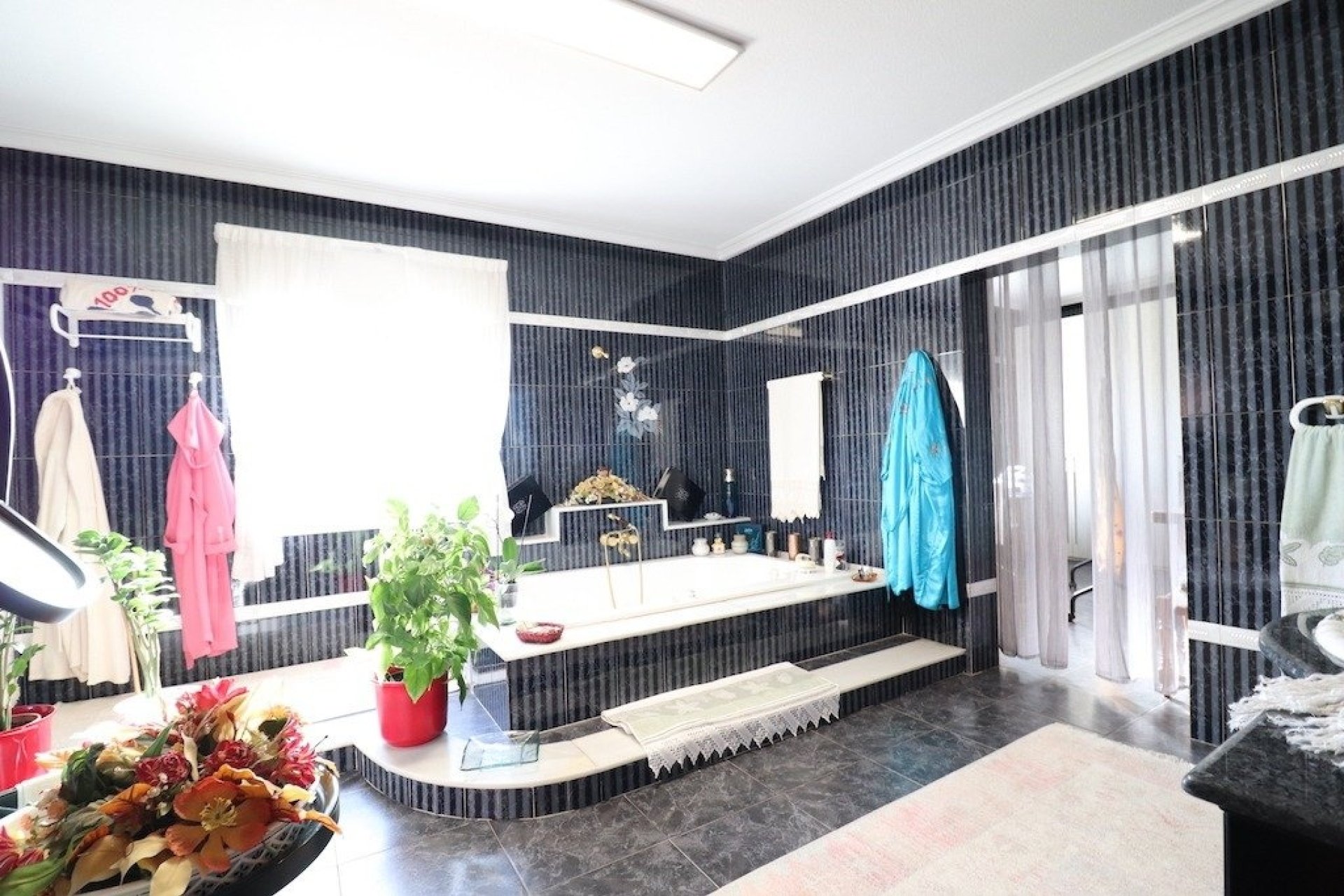 Resale - Villa -
Torrevieja - Costa Blanca