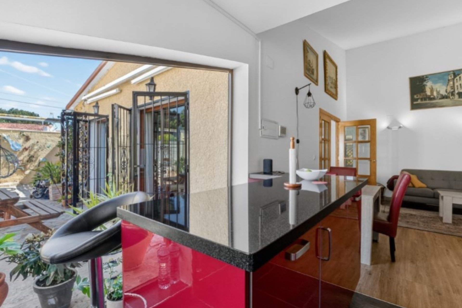 Resale - Villa -
Torrevieja - Costa Blanca