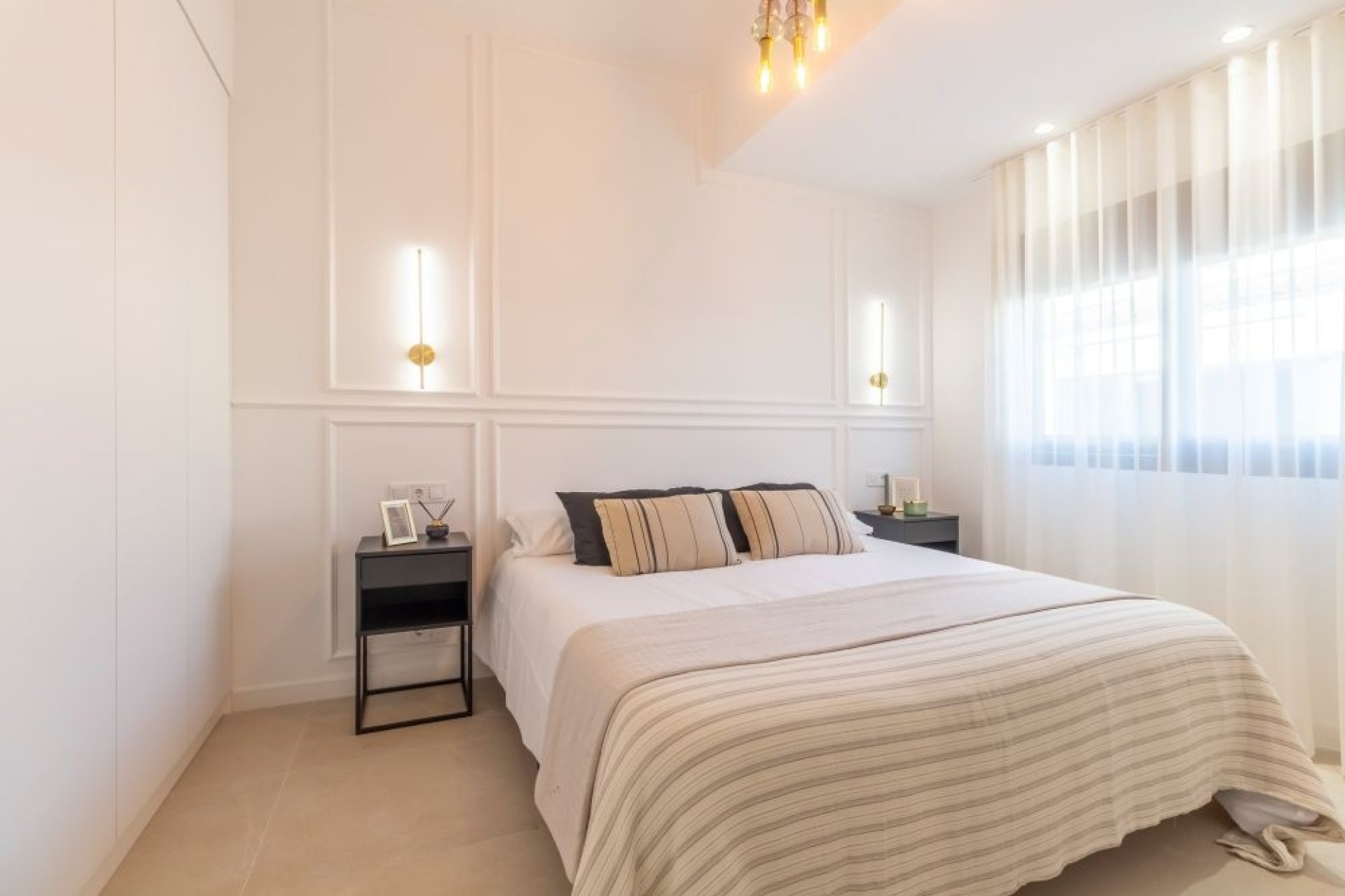 Resale - Villa -
Torrevieja - Costa Blanca