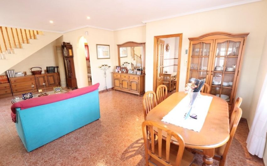 Resale - Villa -
Torrevieja - Costa Blanca
