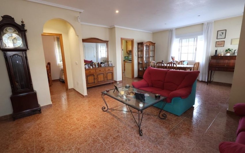 Resale - Villa -
Torrevieja - Costa Blanca