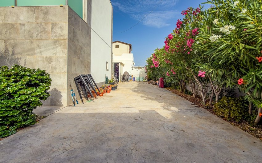 Resale - Villa -
Torrevieja - Costa Blanca