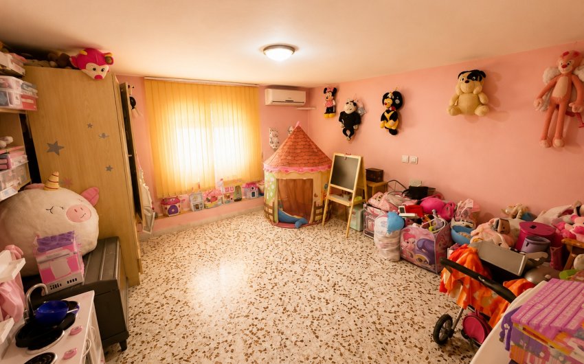 Resale - Villa -
Torrevieja - Costa Blanca