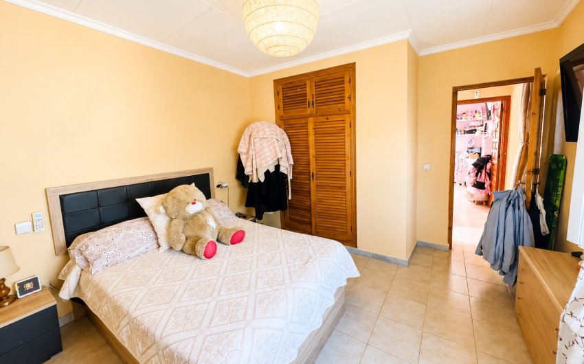 Resale - Villa -
Torrevieja - Costa Blanca