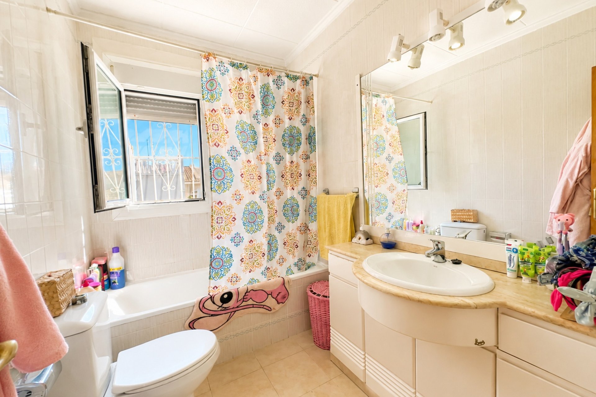 Resale - Villa -
Torrevieja - Costa Blanca