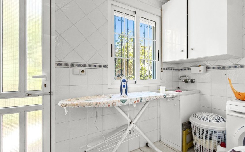 Resale - Villa -
Torrevieja - Costa Blanca