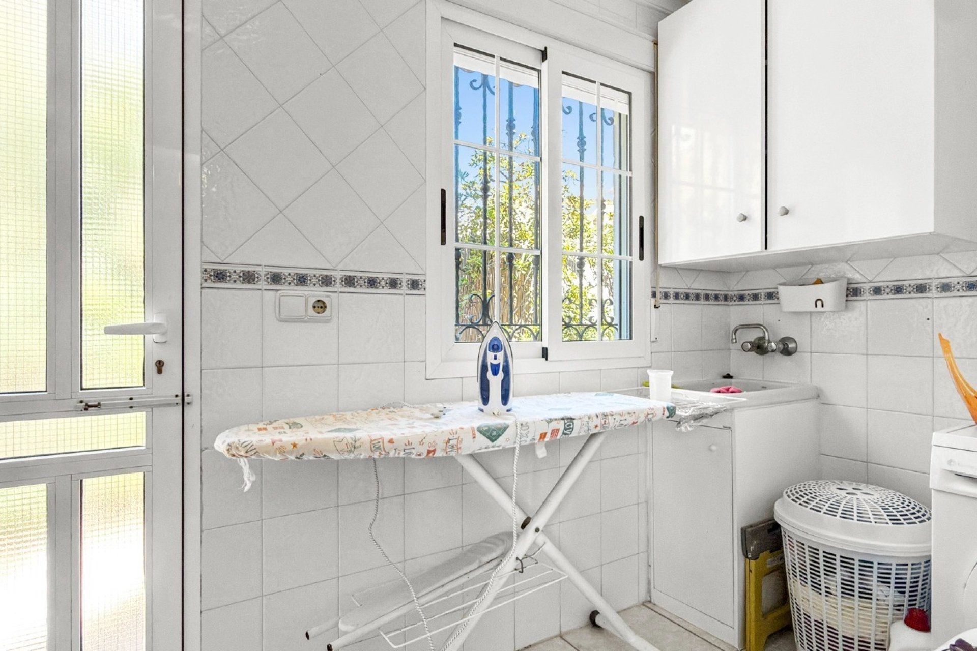 Resale - Villa -
Torrevieja - Costa Blanca