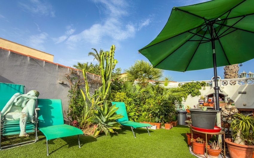 Resale - Villa -
Torrevieja - Costa Blanca