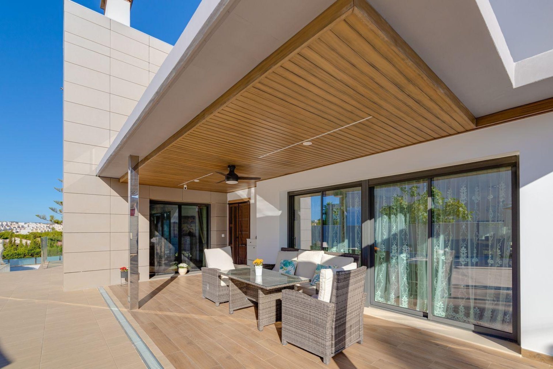 Resale - Villa -
Torrevieja - Costa Blanca