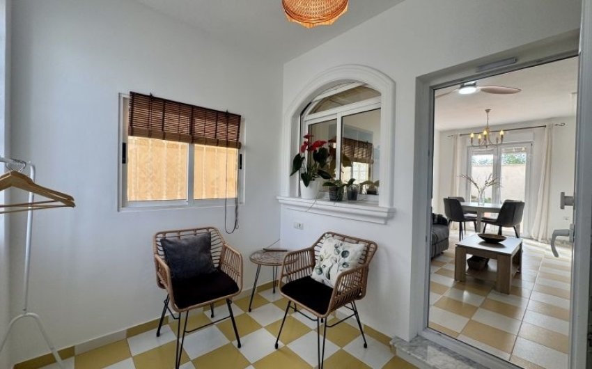 Resale - Villa -
Torrevieja - Costa Blanca