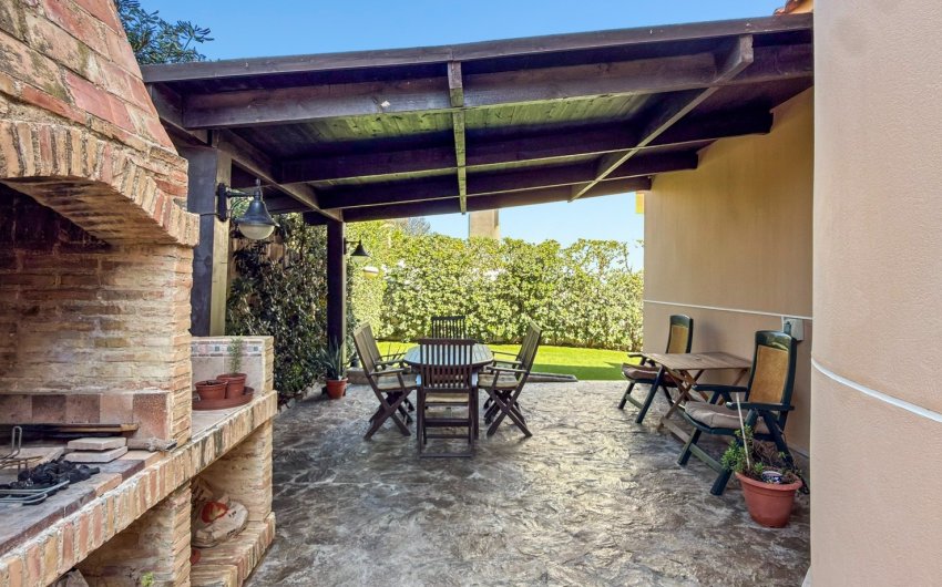 Resale - Villa -
Torrevieja - Costa Blanca